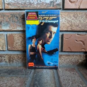 ** 4/$25 VHS ** 007 The World Is Not Enough (1999) Vintage  - Great Used Cond
